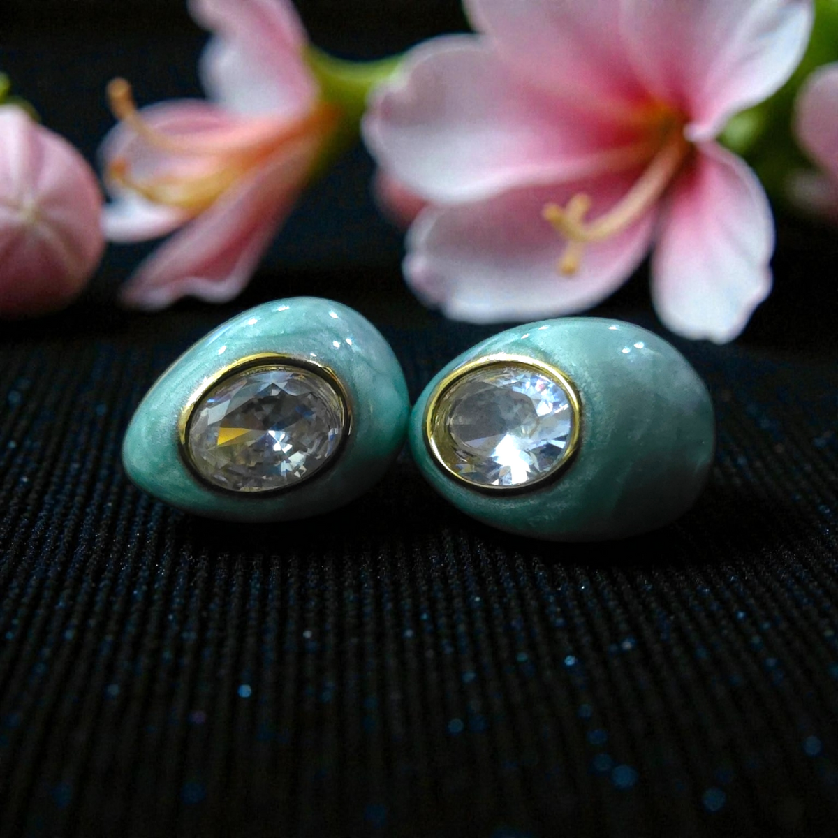 Aqua Sculpt Studs