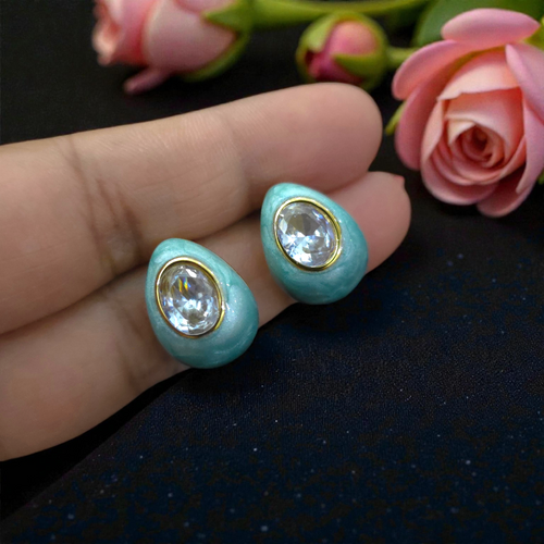 Aqua Sculpt Studs