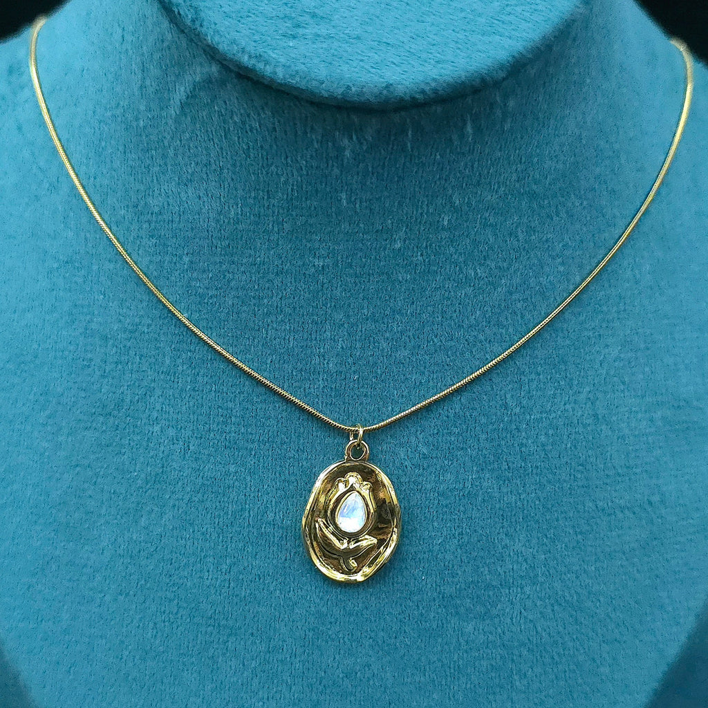 Aurelia Glow Chain