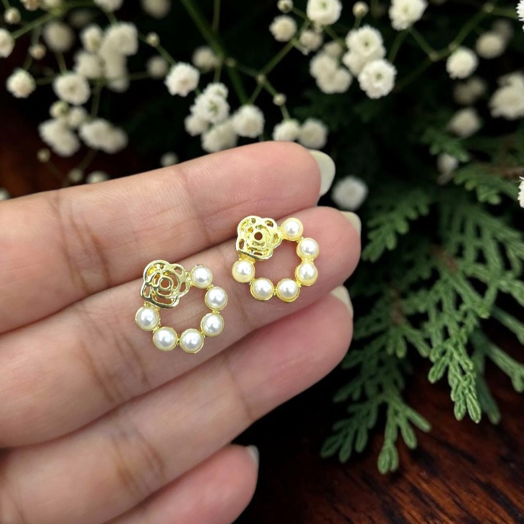 Roselle Pearl Studs