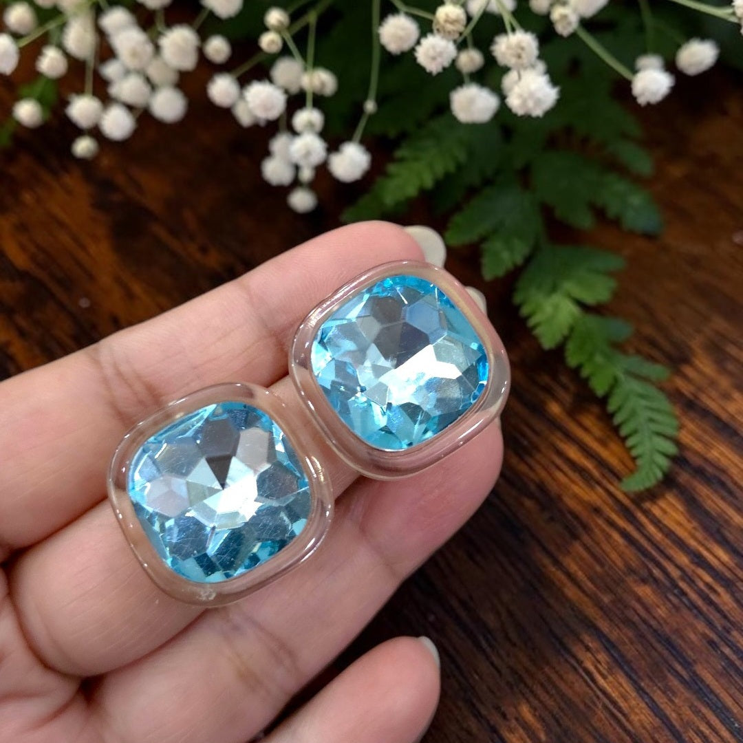 Azure Éclat Studs