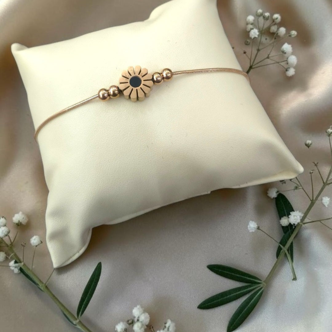 Daisy Dot Bracelet