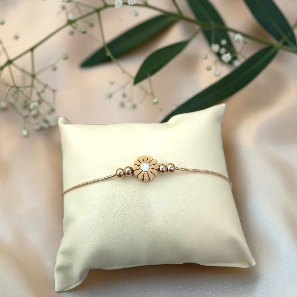 Daisy Dot Bracelet