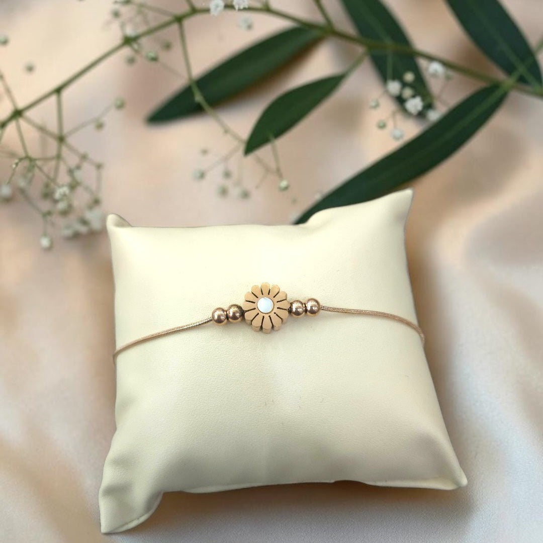 Daisy Dot Bracelet