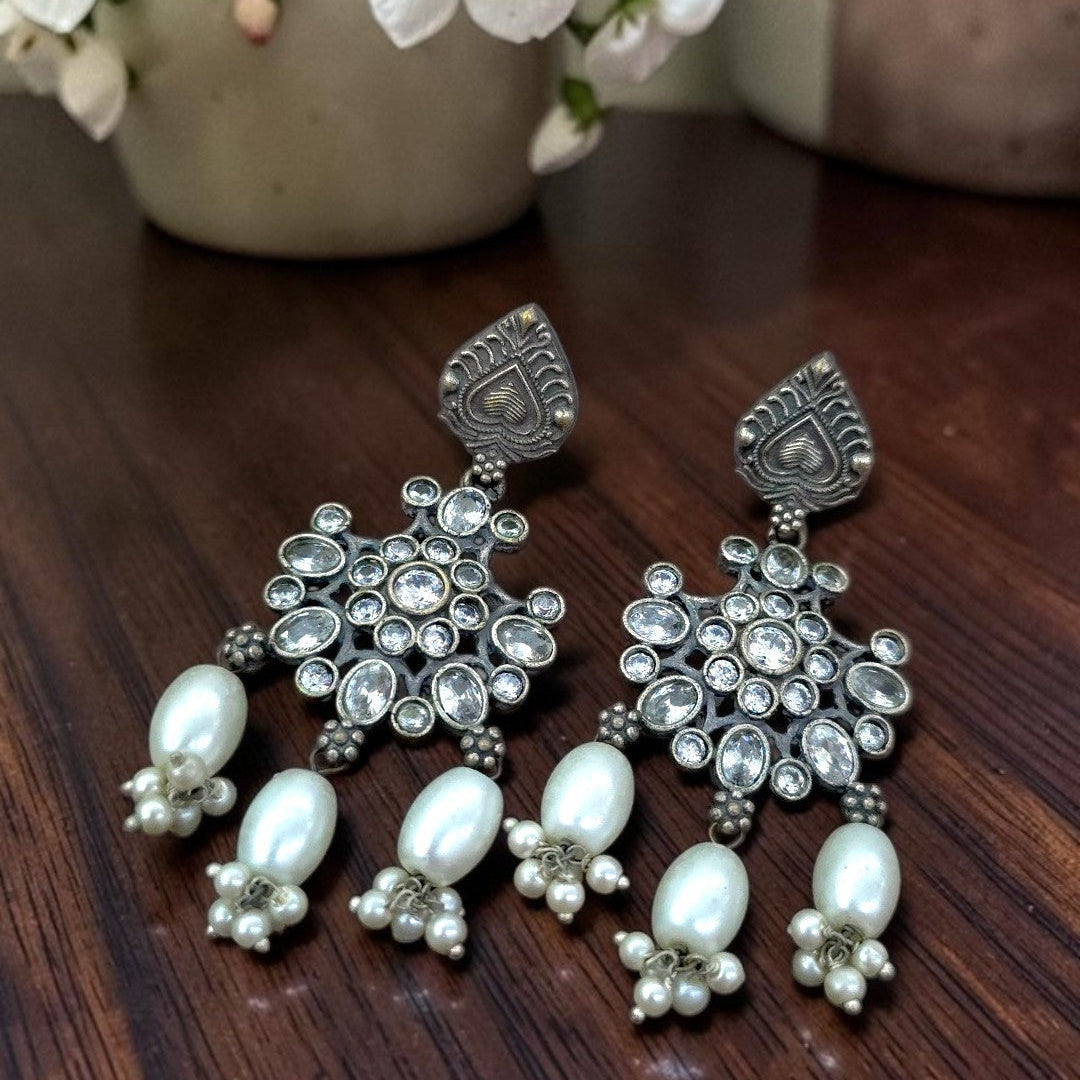 Vallari Pearl Earrings
