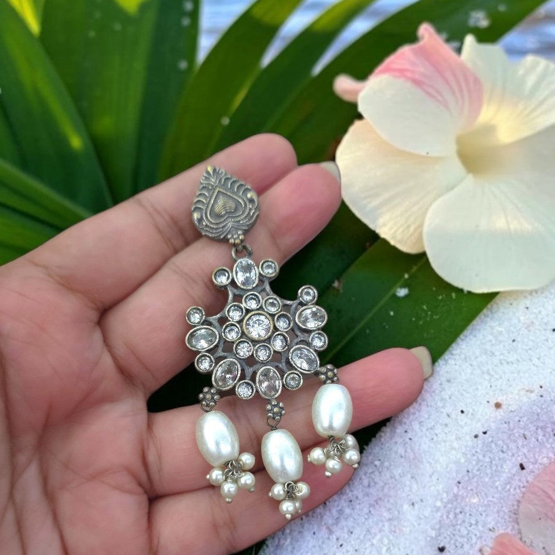 Vallari Pearl Earrings