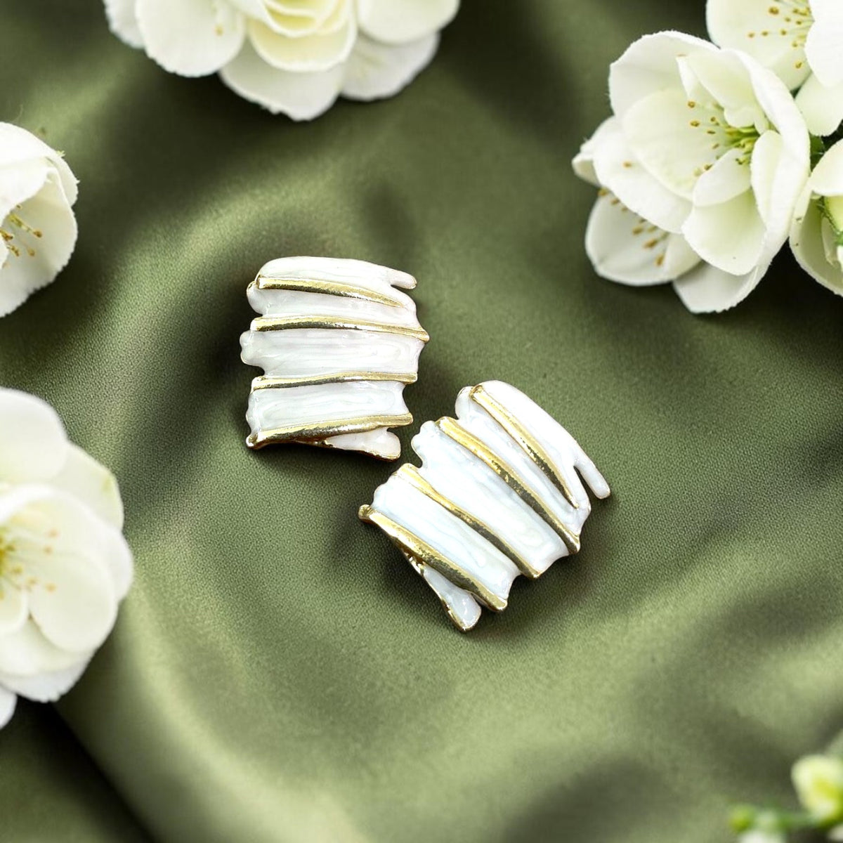 Ivory Ripple Earrings