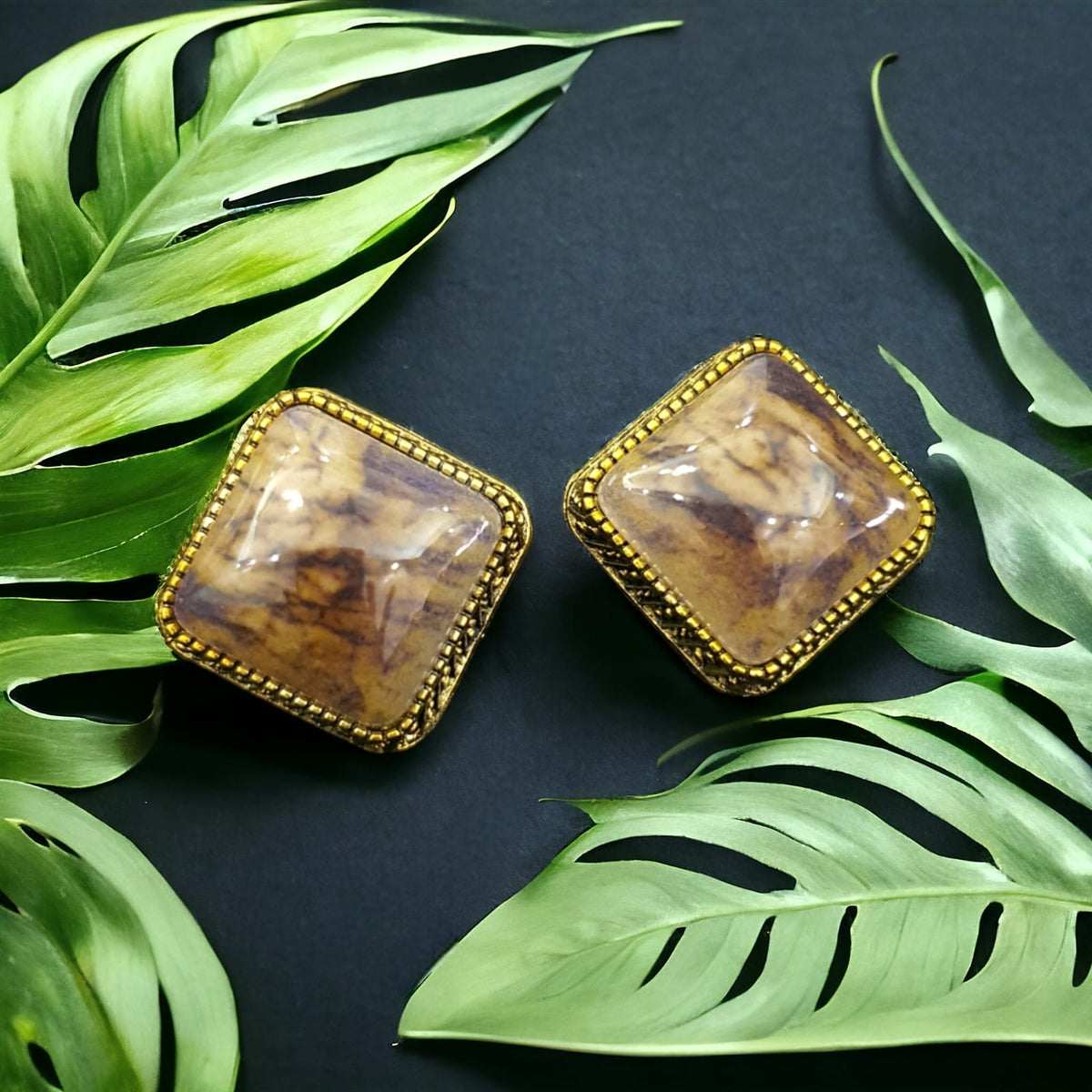 Vintage Marbled Stone Studs