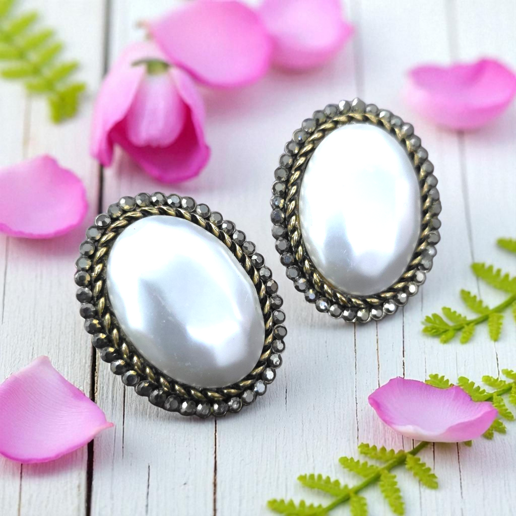Pearl Nova Earrings