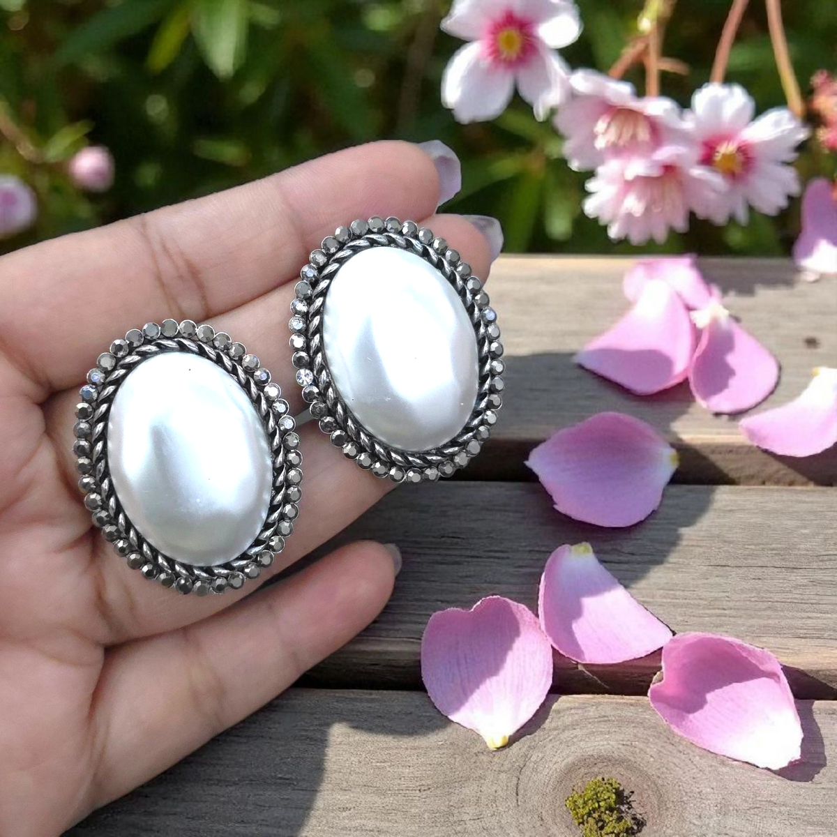 Pearl Nova Earrings