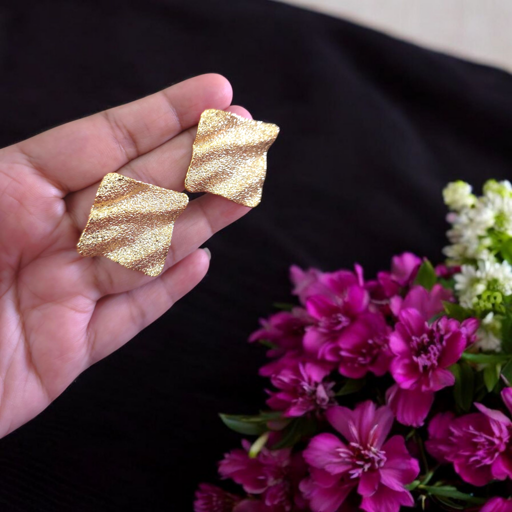 Crinkle Luxe Geometric Studs