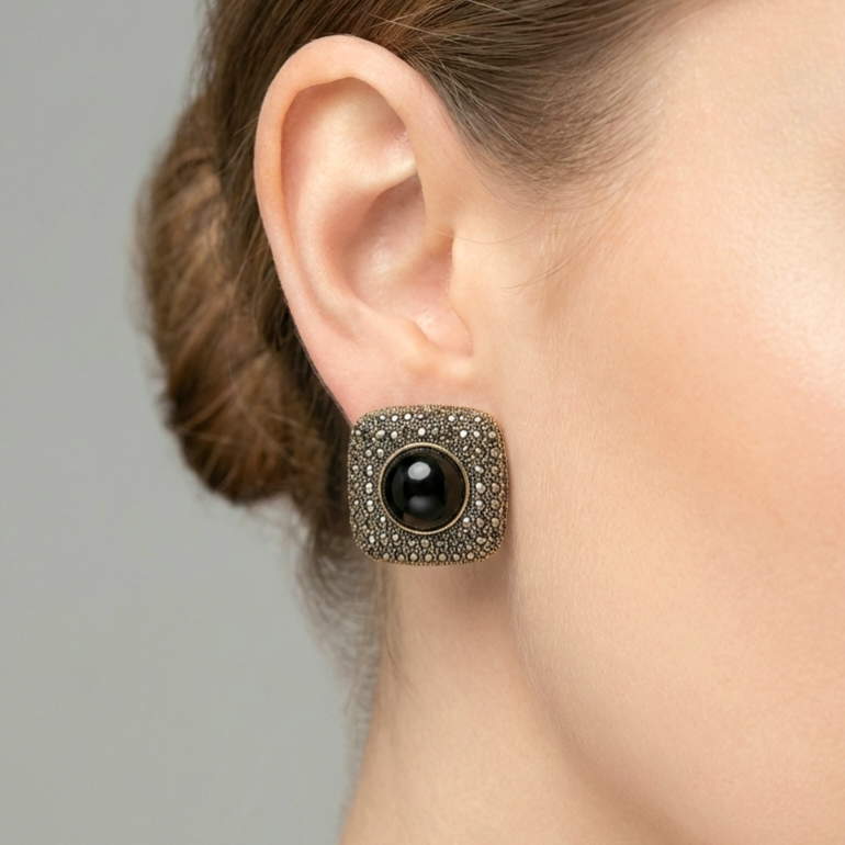 Antique Luxe Black Studs