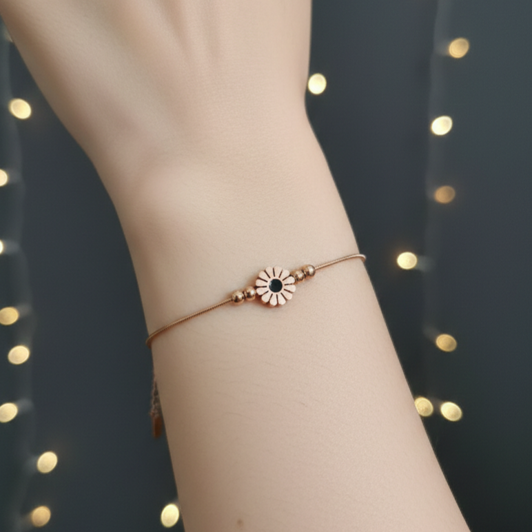 Daisy Dot Bracelet